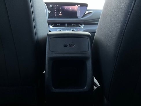 Used 2025 Buick Envista Preferred image 12