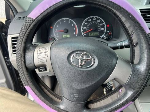 Used 2013 Toyota Corolla LE FWD image 14