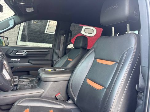 Used 2022 GMC Sierra 1500 AT4 w/ AT4 Preferred Package AWD/4WD image 11