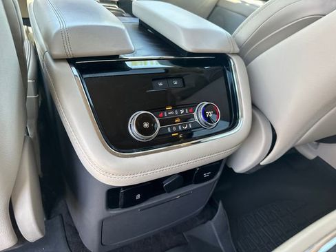 Certified 2021 Lincoln Navigator Reserve w/ Luxury Package AWD/4WD image 24