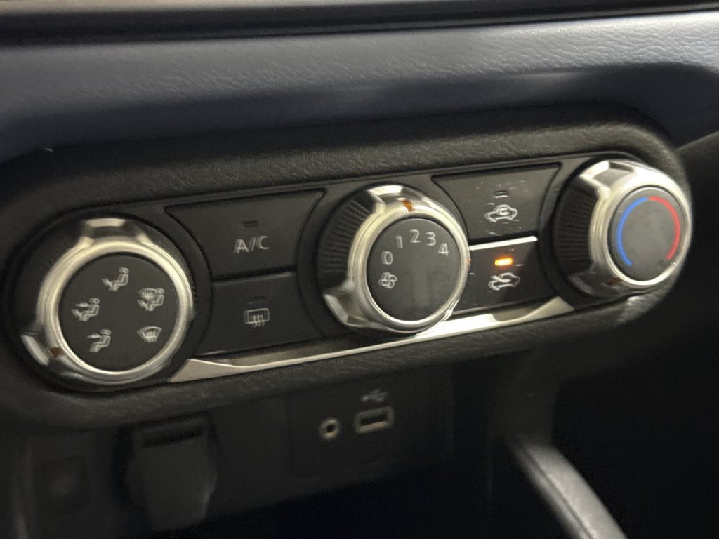 Used 2024 Nissan Versa SV FWD image 16
