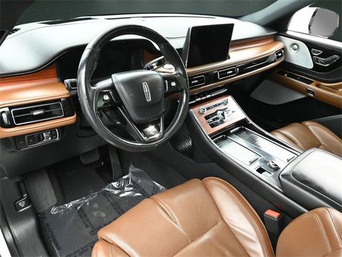 Used 2021 Lincoln Aviator Reserve w/ Equipment Group 210A image 10