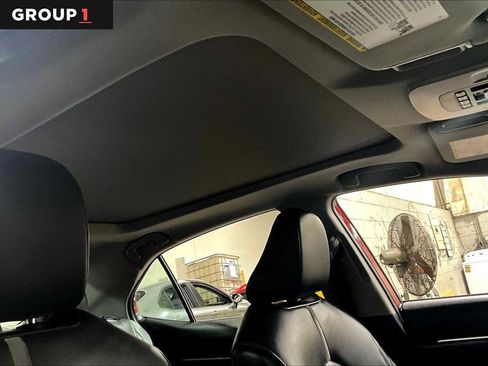 Used 2021 Toyota Camry XLE image 14