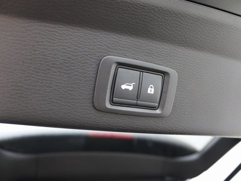 Used 2025 Mitsubishi Outlander SEL image 31