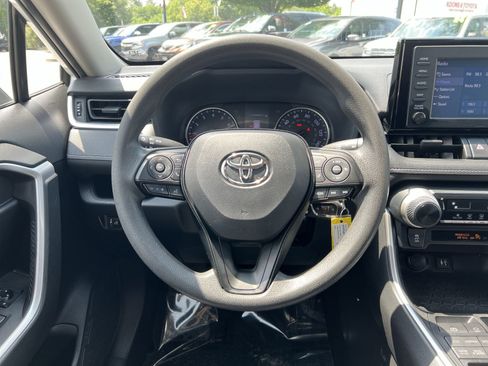 Used 2019 Toyota RAV4 LE AWD/4WD image 15