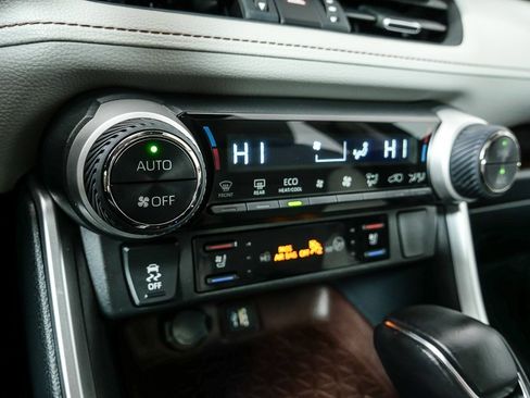 Used 2023 Toyota RAV4 Limited image 16