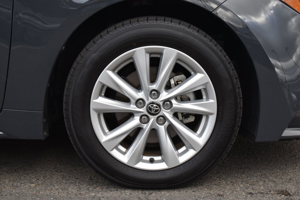 Certified 2026 Toyota Corolla LE FWD image 28