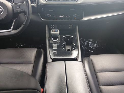 Used 2021 Nissan Rogue SV w/ Premium Package FWD image 11