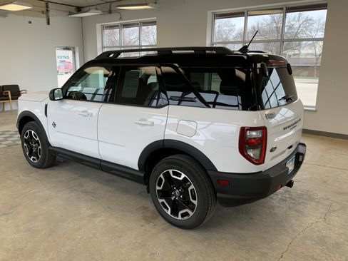 Used 2024 Ford Bronco Sport Outer Banks w/ Tech Package image 7