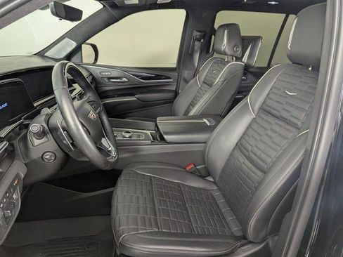 Used 2023 Cadillac Escalade V image 11