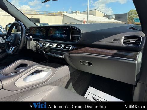 Used 2022 Mercedes-Benz GLS 450 4MATIC image 30