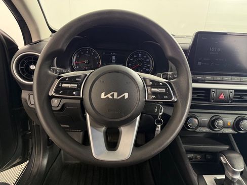 Used 2024 Kia Forte LXS FWD image 18