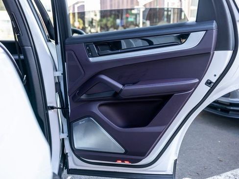 Certified 2025 Porsche Cayenne S image 48