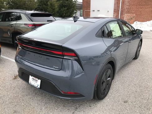 New 2026 Toyota Prius LE image 7