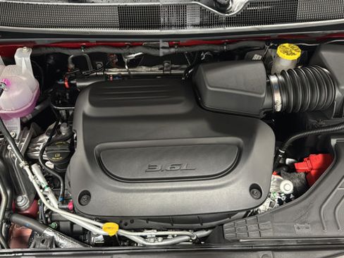 New 2027 Chrysler Pacifica Select FWD image 27