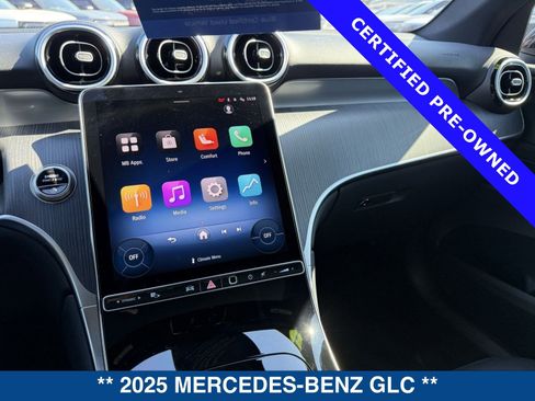Used 2025 Mercedes-Benz GLC 300 image 27