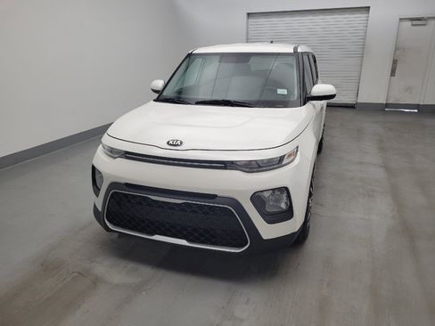 Used 2020 Kia Soul LX FWD image 15