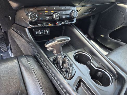 Used 2021 Dodge Durango SXT AWD/4WD image 12