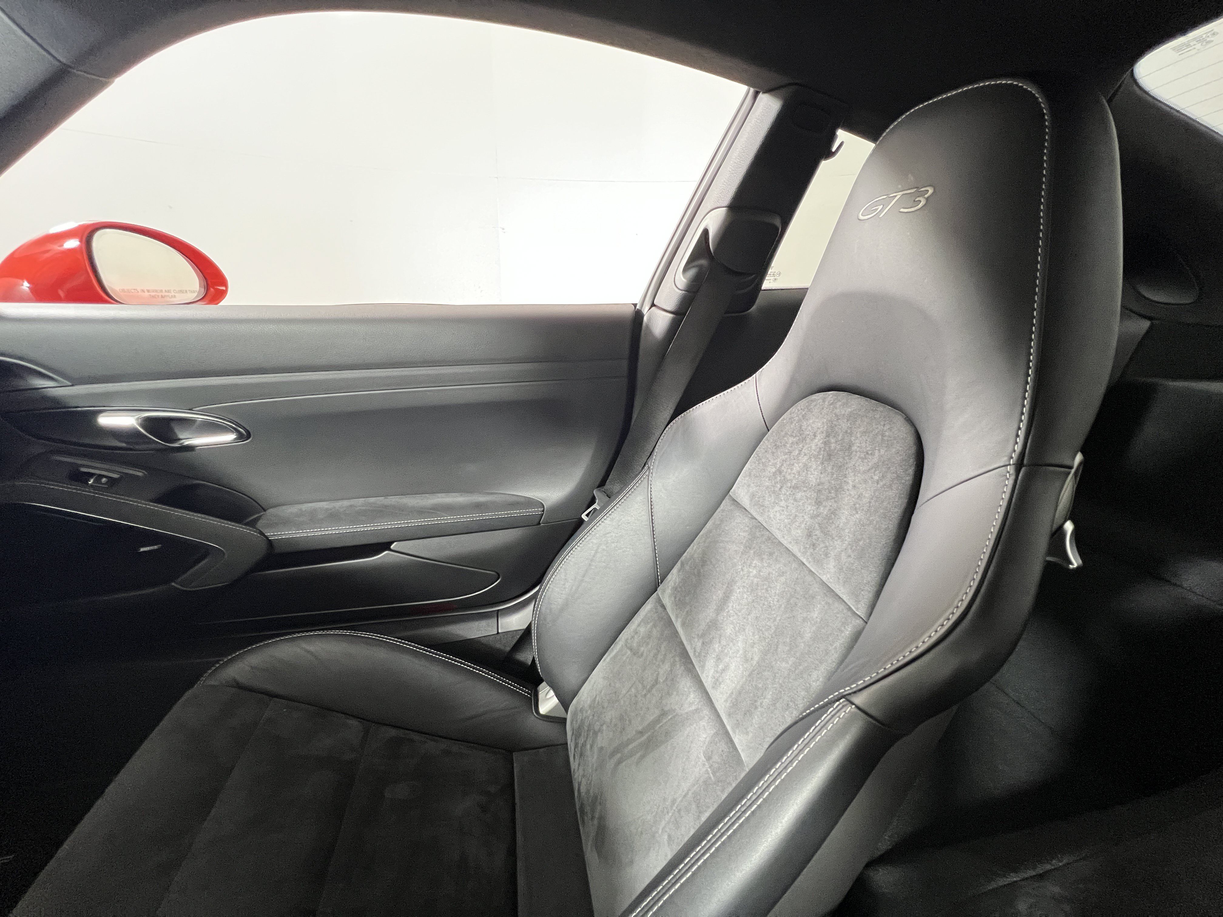Certified 2018 Porsche 911 GT3 RWD image 15