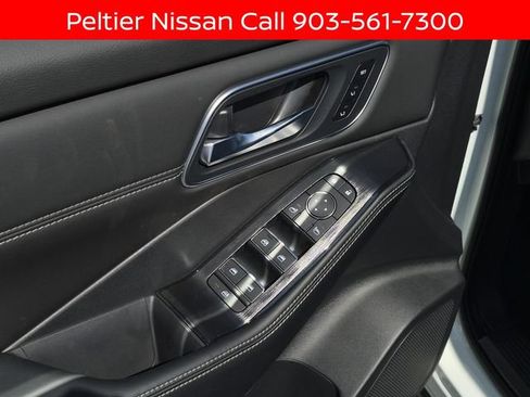 New 2026 Nissan Rogue Platinum w/ Platinum Premium Package AWD/4WD image 10
