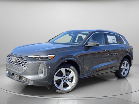 New 2025 Audi Q5 Premium Plus image 2