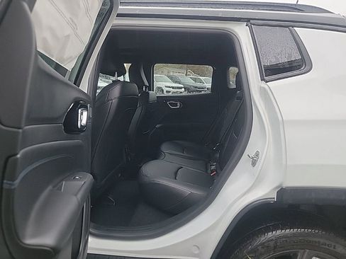 New 2026 Jeep Compass Limited w/ Sun, Sound & Navigation Group image 8