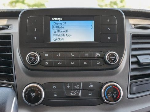 Used 2020 Ford Transit 350 XLT image 24