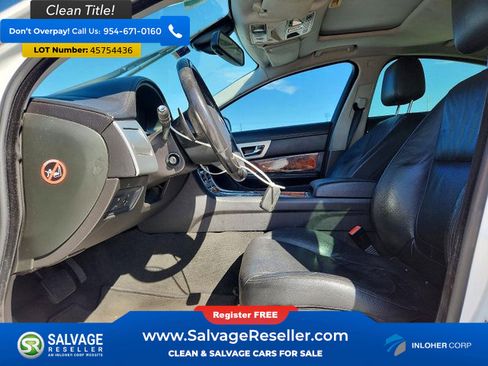 Used 2015 Jaguar XF Premium image 9