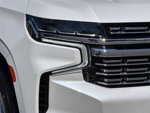 Used 2022 Chevrolet Suburban Premier AWD/4WD image 43