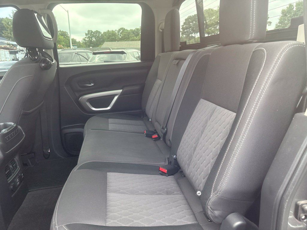 Used 2021 Nissan Titan SV w/ SV Convenience Package AWD/4WD image 25
