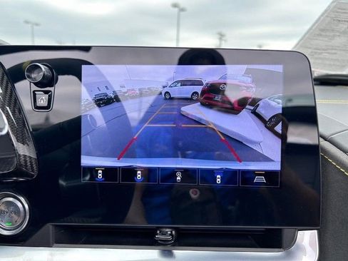 Used 2021 Chevrolet Corvette Stingray Premium Conv w/ Z51 Performance Package image 26