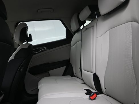 Certified 2026 Kia Sportage EX image 30