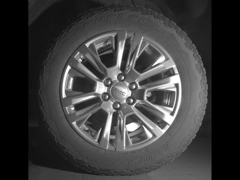 Certified 2024 GMC Sierra 1500 Denali w/ Technology Package AWD/4WD image 13