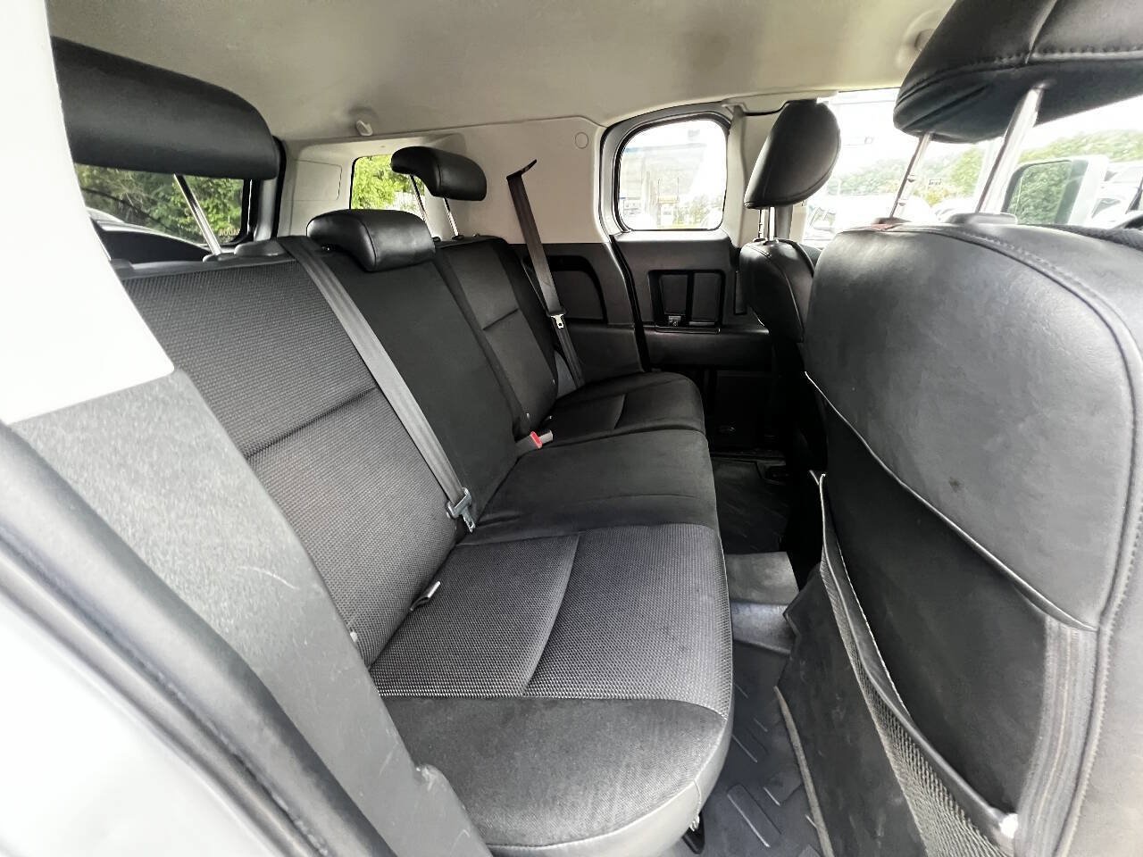 Used 2007 Toyota FJ Cruiser 4WD image 12