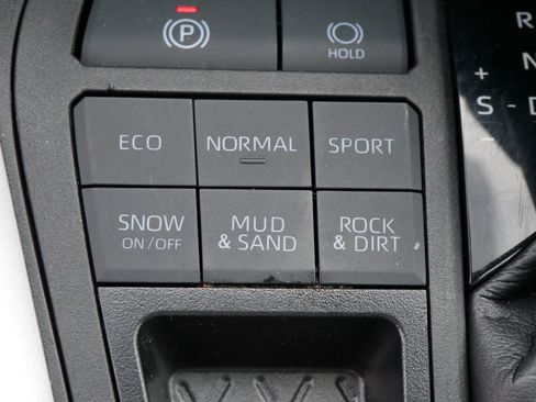 Certified 2024 Toyota RAV4 LE image 29