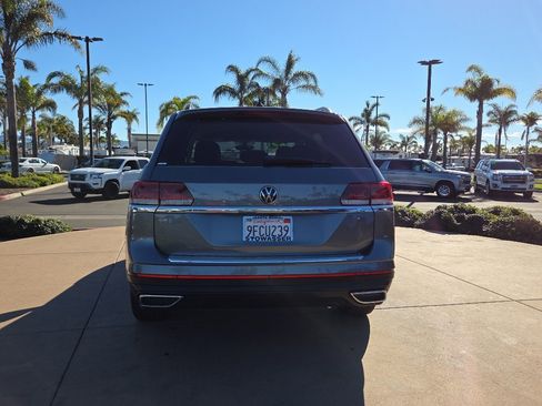 Used 2023 Volkswagen Atlas SE image 4