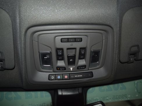 Used 2023 GMC Sierra 2500 Denali AWD/4WD image 55