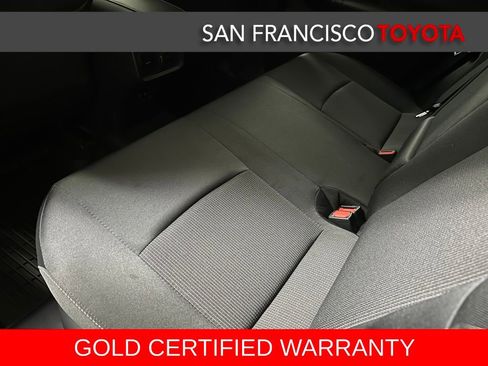 Certified 2022 Toyota Venza LE image 16