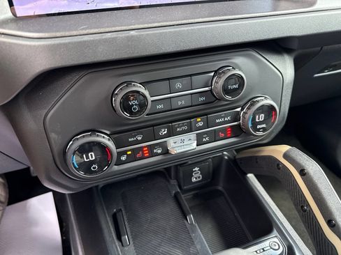 New 2026 Ford Bronco Badlands w/ Sasquatch Package AWD/4WD image 31
