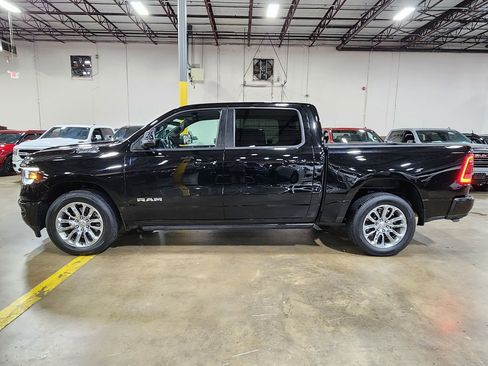 Used 2023 RAM 1500 Laramie AWD/4WD image 7