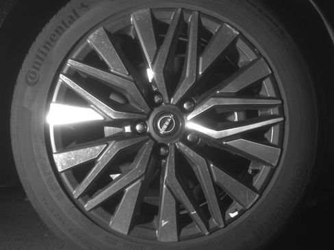 Used 2025 Nissan Altima 2.5 SV image 13