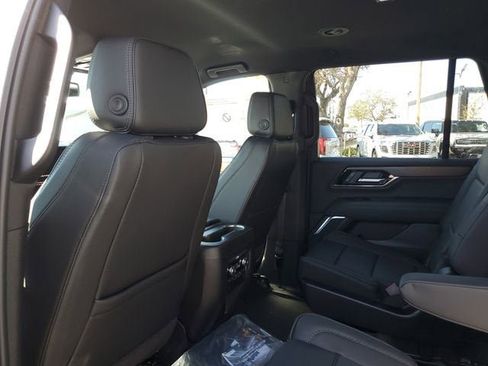 New 2026 GMC Yukon Denali image 10