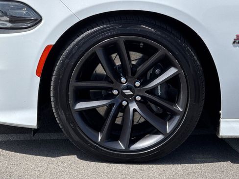 Used 2019 Dodge Charger Scat Pack RWD image 31