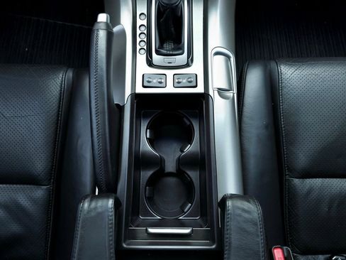 Used 2010 Acura TL w/ Technology Package image 3