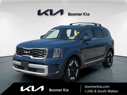Certified 2025 Kia Telluride S image 1