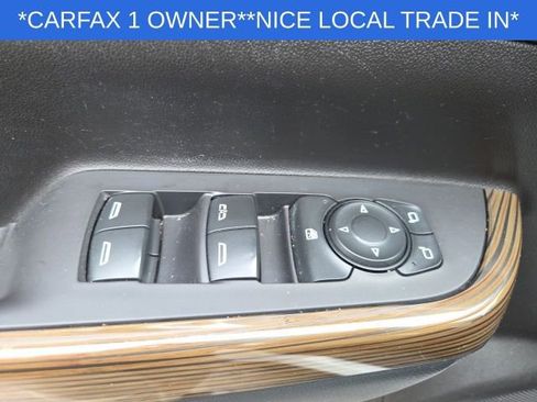 Used 2022 GMC Acadia SLE image 25