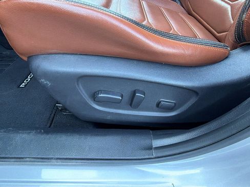 Used 2018 Nissan Rogue SL w/ Premium Package image 14