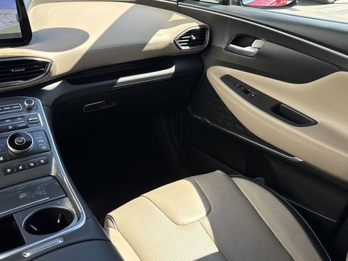 Used 2021 Hyundai Santa Fe Limited image 15