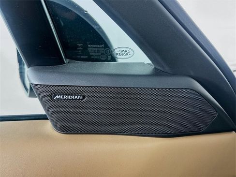 Used 2024 Land Rover Range Rover Sport SE image 21