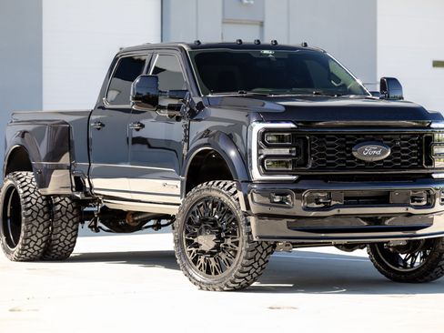 Used 2025 Ford F450 Platinum AWD/4WD image 8